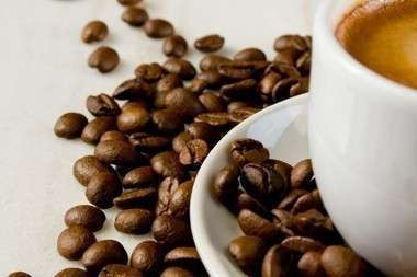 Капсульна або ріжкова: як вибрати кавоварку для дому